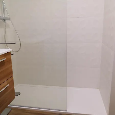 Studio moderne,parking,piscine,tennis,terrasse. Aix-les-Bains Esterno foto