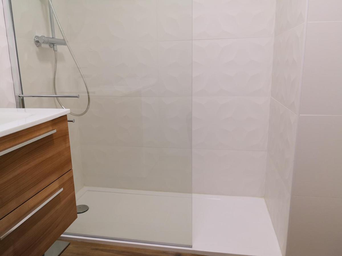 Moderne,parking,piscine,tennis,terrasse. Apartment Aix-les-Bains