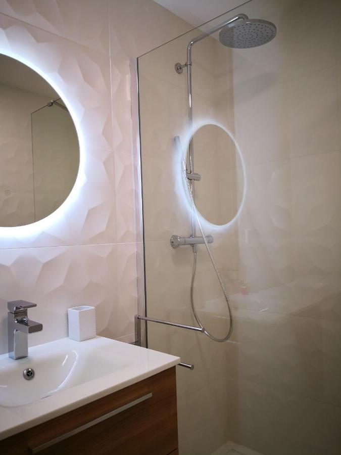 Apartment Moderne,parking,piscine,tennis,terrasse. Aix-les-Bains
