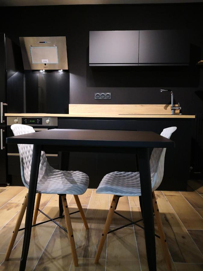 Apartment Moderne,parking,piscine,tennis,terrasse. Aix-les-Bains